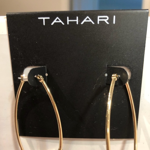 Tahari earrings - Picture 2 of 3
